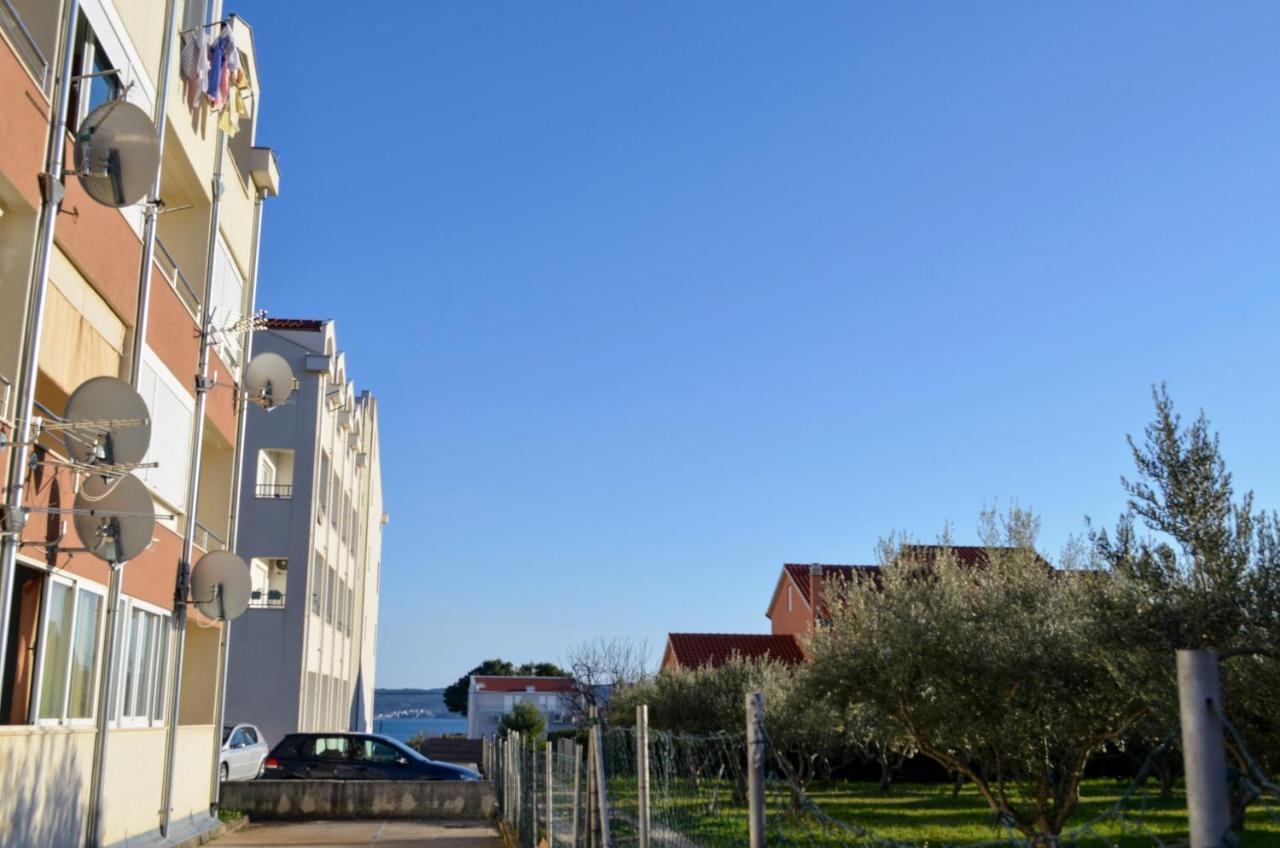 Mihaela Studio Apartmans 150M Near The Beach Kastela Exterior photo