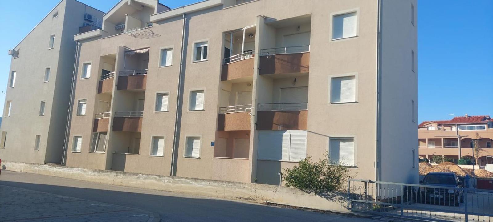 Mihaela Studio Apartmans 150M Near The Beach Kastela Exterior photo